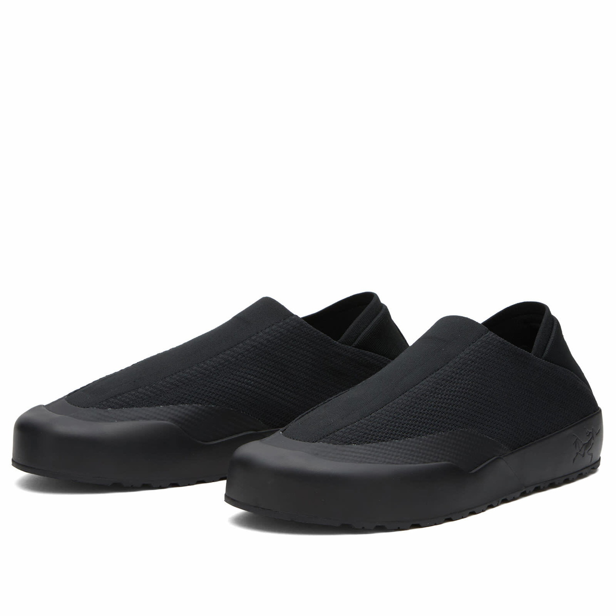 Arc'teryx Men's Kragg Sneakers in Black/Black