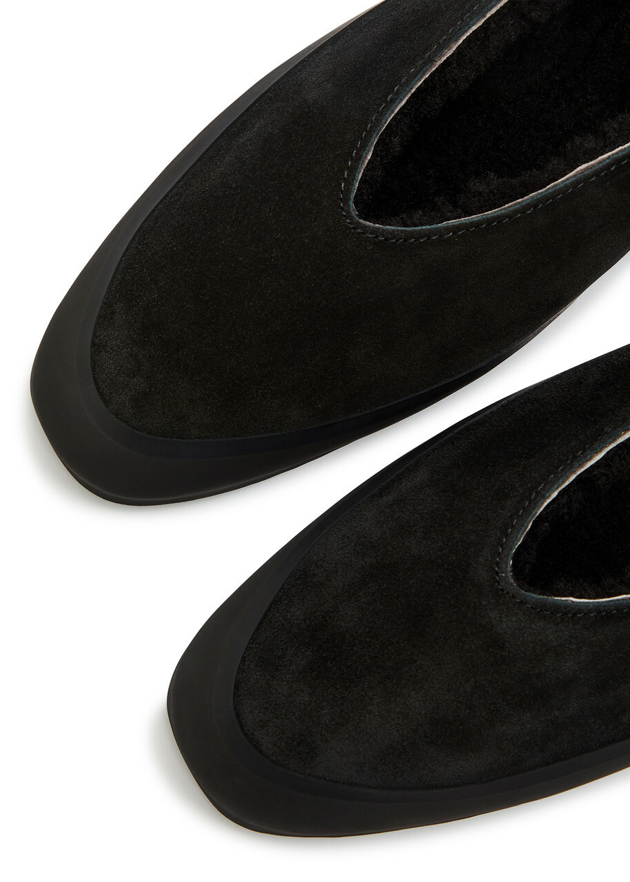 LE Monde Beryl Apres Ski Suede Ballet Flats Black