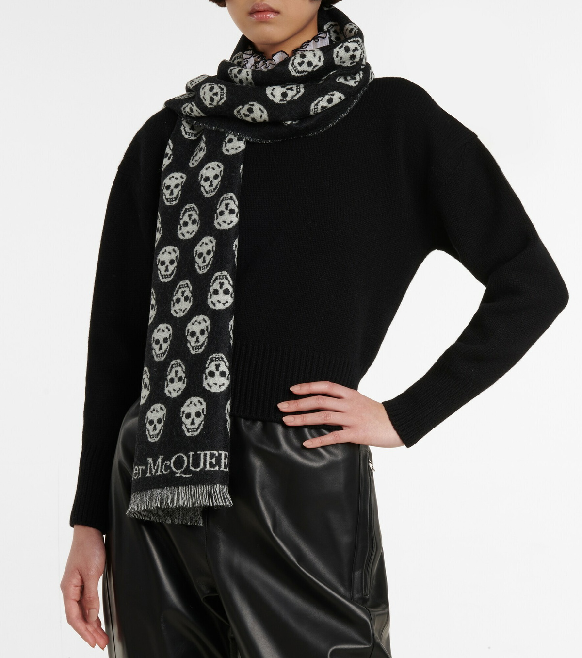 Alexander McQueen - Skull wool scarf Alexander McQueen Alexander McQueen - Skull wool scarf Alexander McQueen