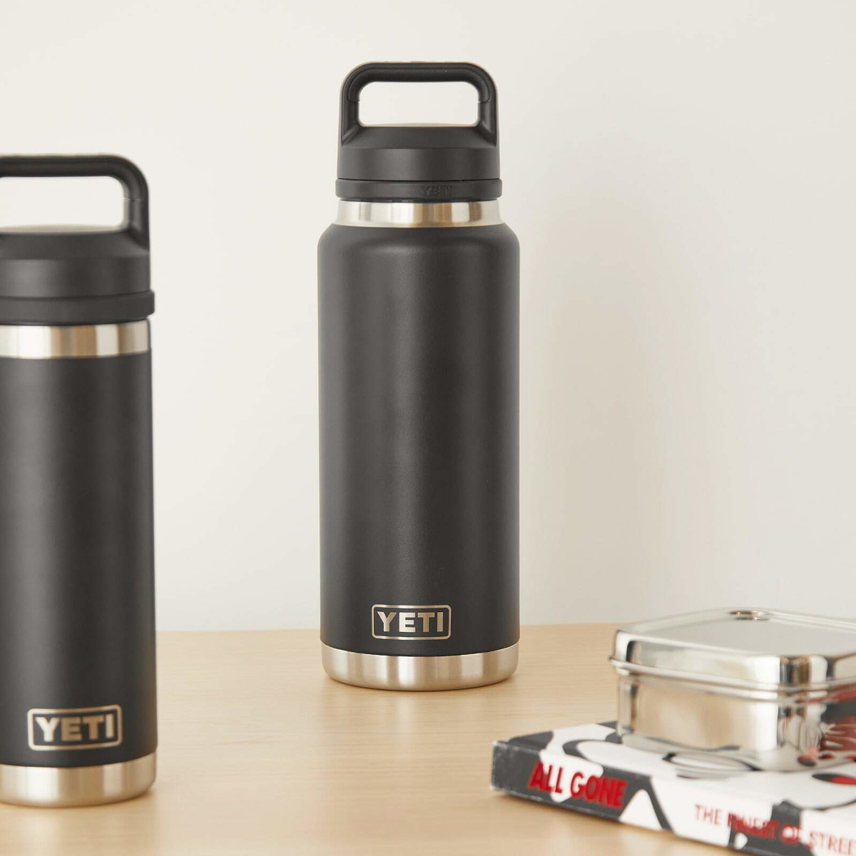 YETI 36oz Rambler Bottle in Black 
