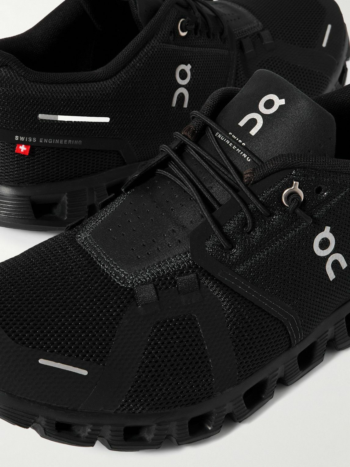 くろページ ON - Brandclub - On Women's Cloud 5 Sneakers