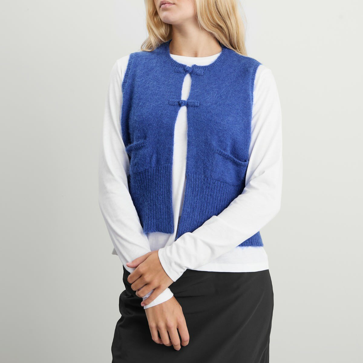Beams Boy Women's China Button Knit Vest in Blue