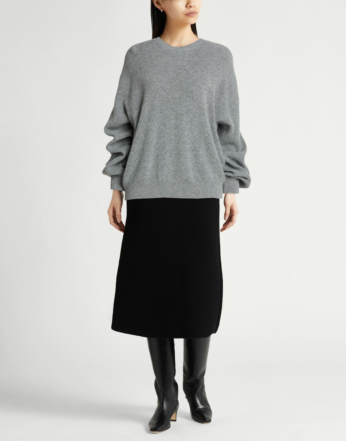 Annagreta Womens Sweater in Grey