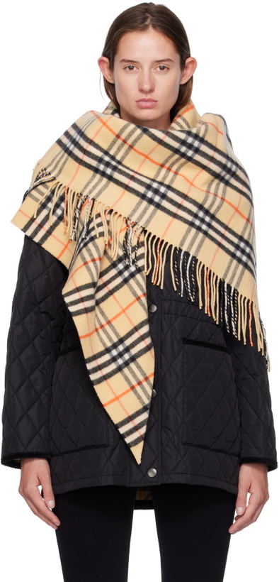 Photo: Burberry Beige Check Wool Cashmere Cape