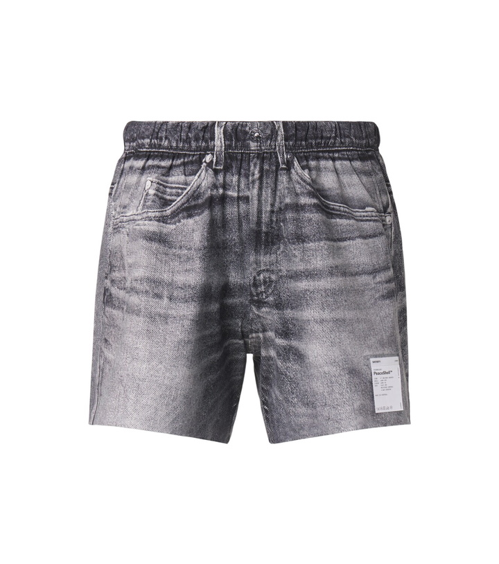 Photo: Satisfy PeaceShell 5" trompe l'œil shorts