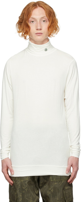 Photo: AMBUSH White Fitted Turtleneck