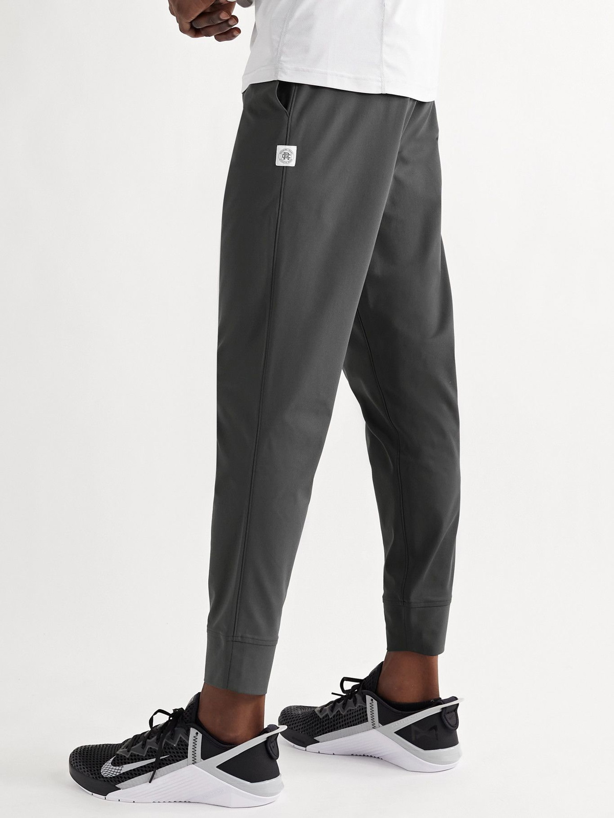 Reigning discount champ joggers