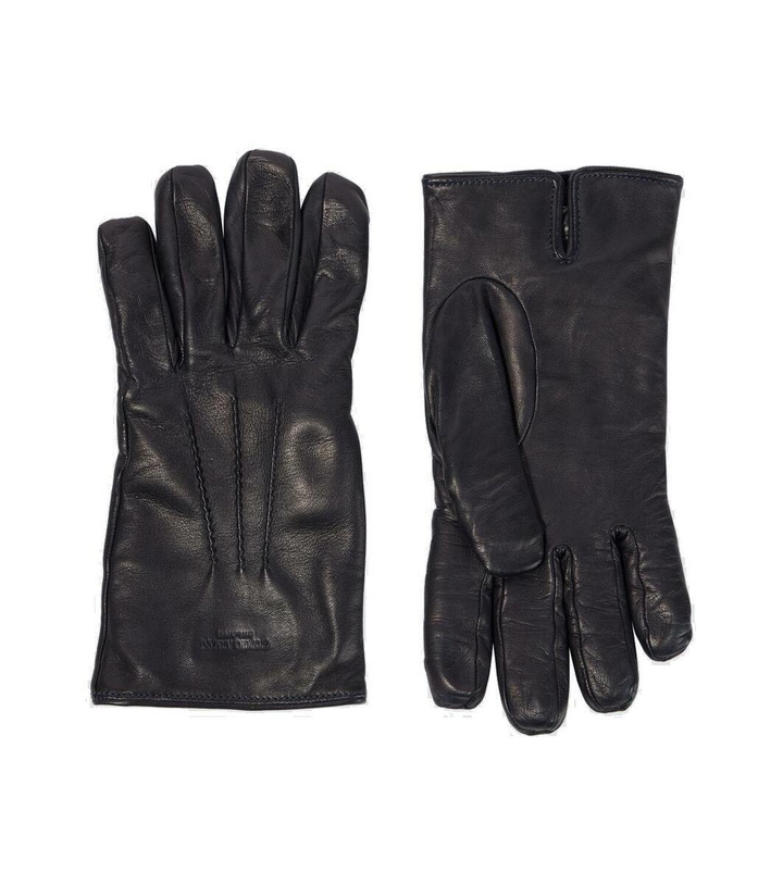 Photo: Giorgio Armani Leather gloves