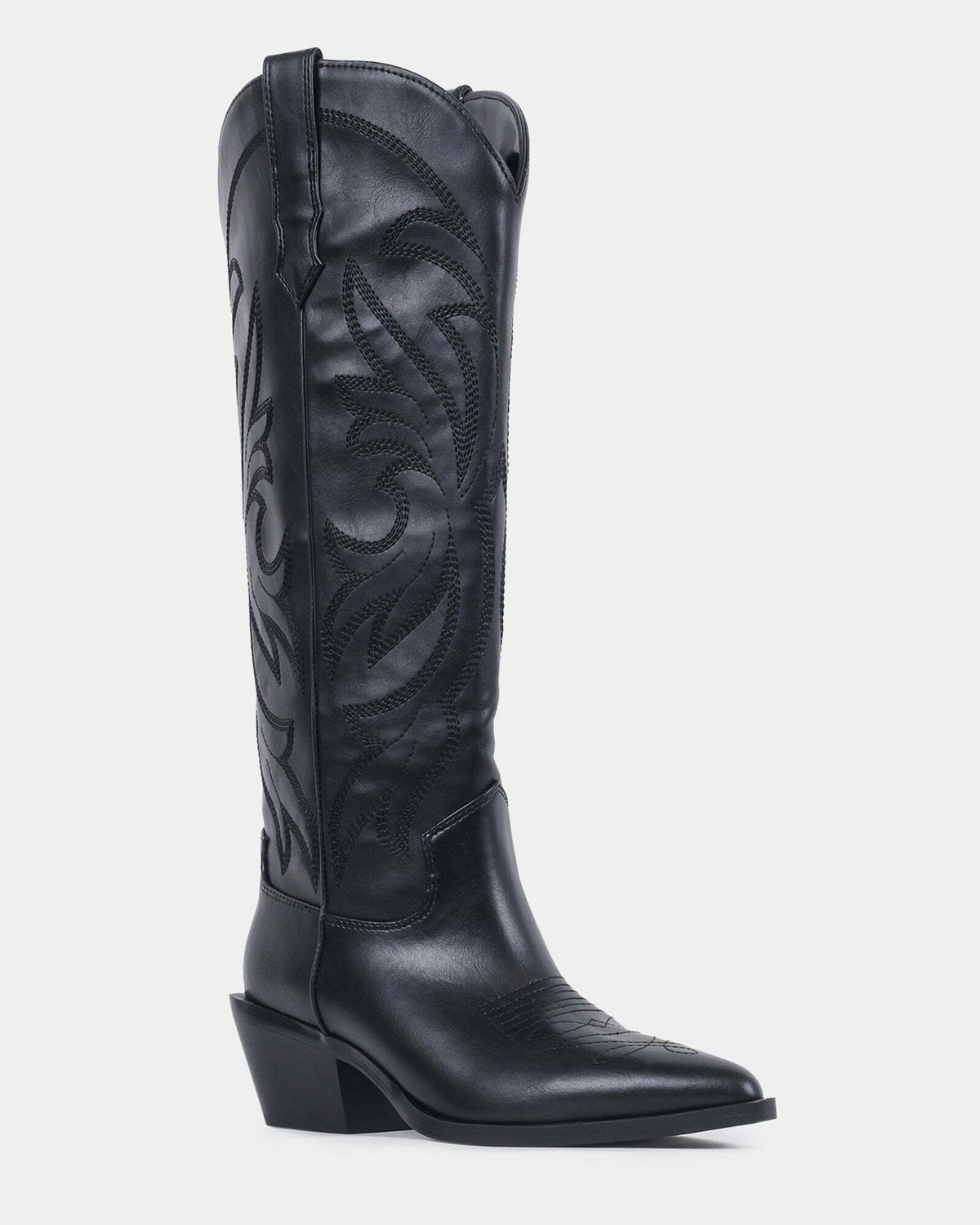 Steve Madden Stablee Boots in Black
