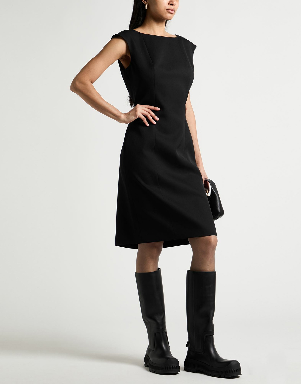 Mcqueen Womens Midi dress in Black