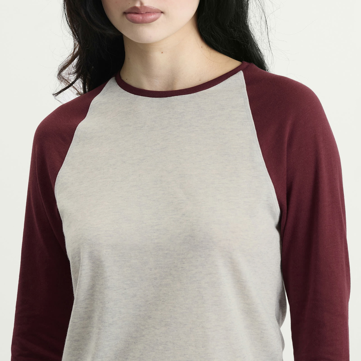 Good American Women's Raglan T-Shirt in Vintage Grey