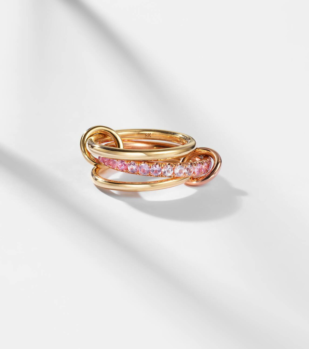 Spinelli Kilcollin Petunia 18kt gold and 18kt rose gold ring with sapphires