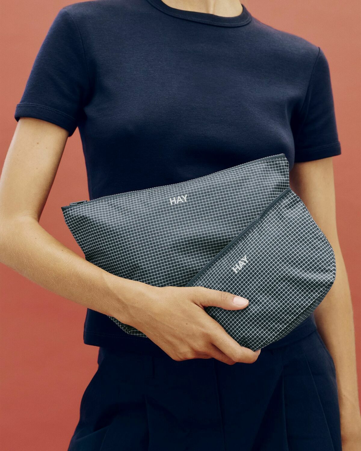 Grid Pouch Medium