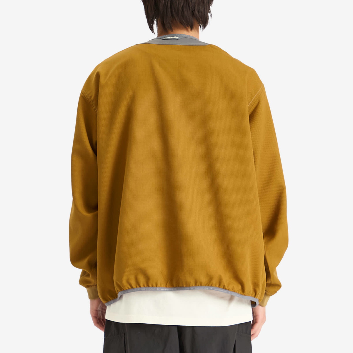 and wander Men's Vent Cardigan in Camel