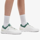 ON Men's Running The Roger Advantage Sneakers in White/Green