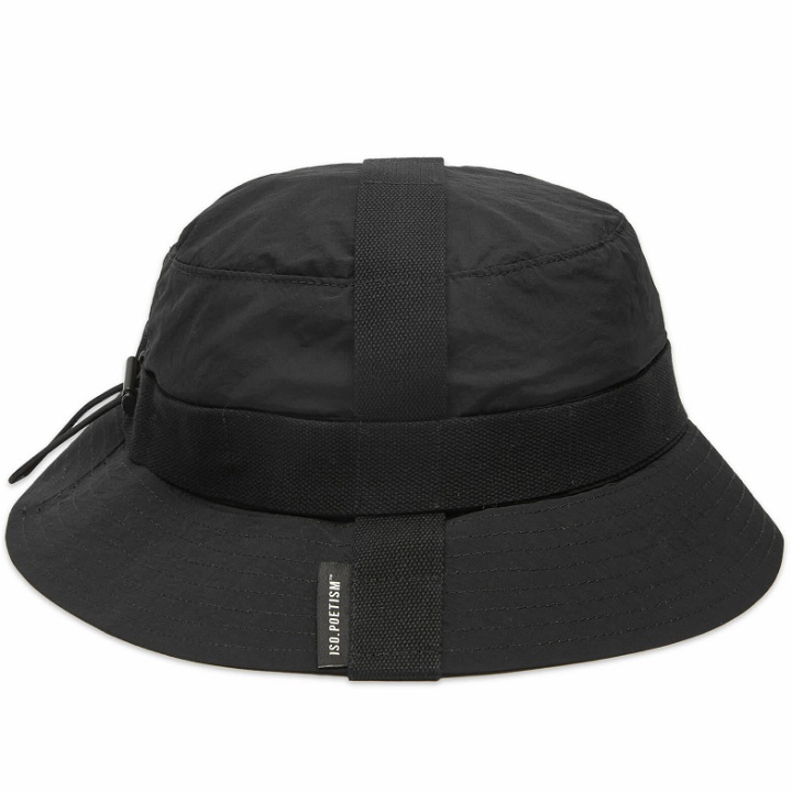 Photo: Tobias Birk Nielsen Men's Bename Bucket Hat in Black