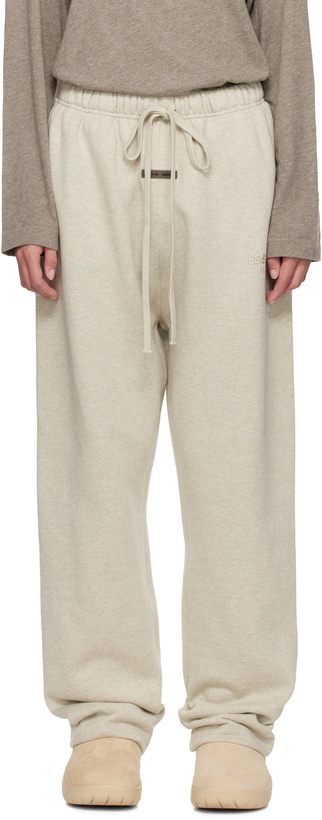 Photo: Fear of God ESSENTIALS Beige Classic Sweatpants
