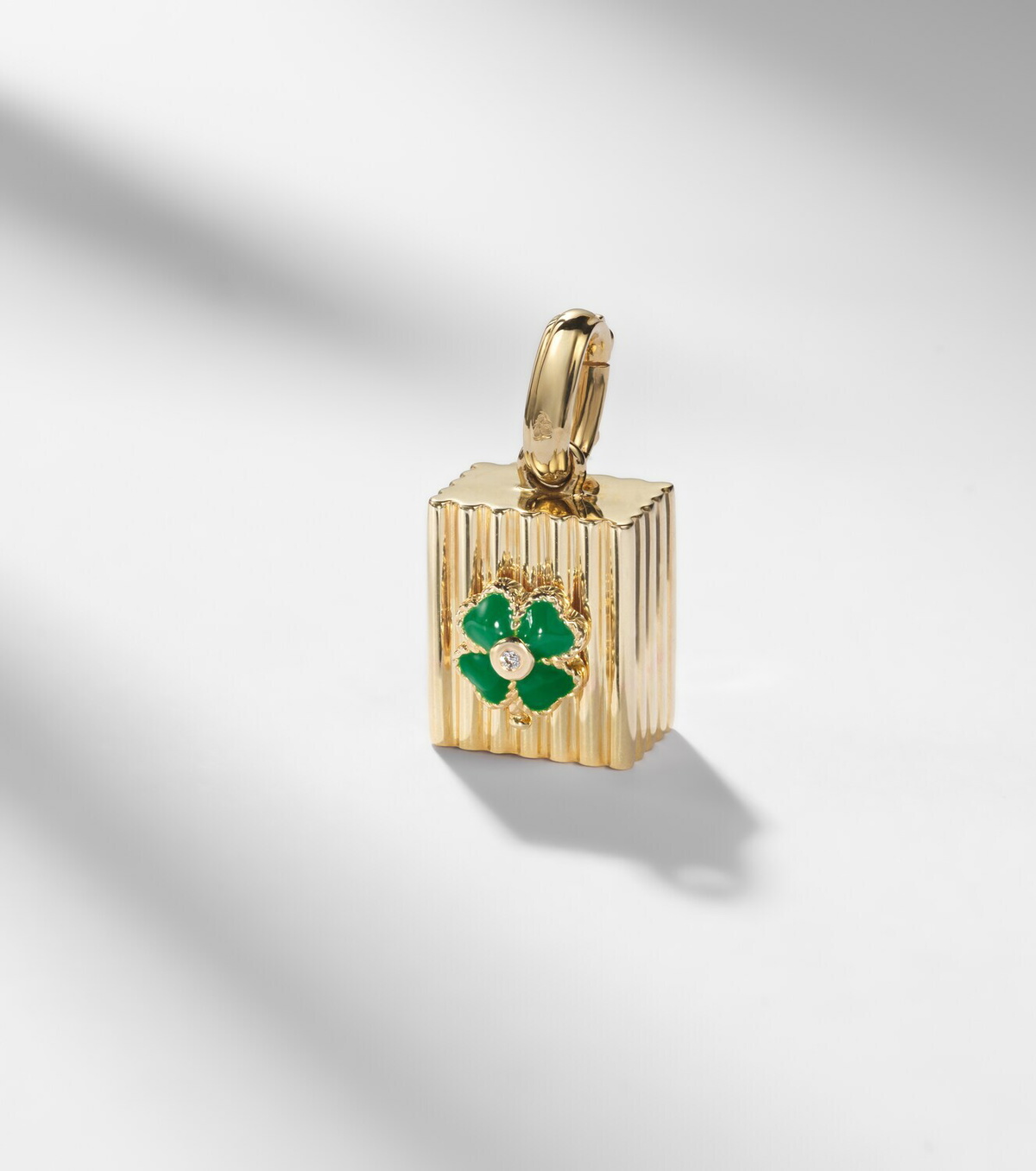 Yvonne Léon Trèfle and Le Cubo 9kt gold and enamel single earring and pendant set with diamonds