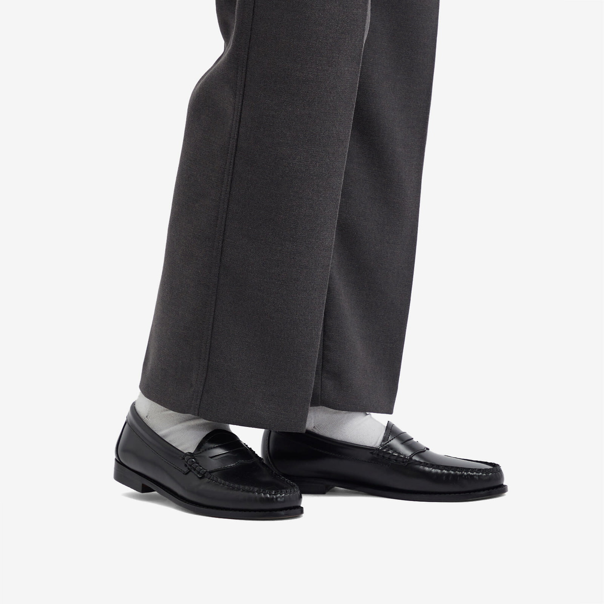 Bass Weejuns Women's Penny Loafer in Black Leather