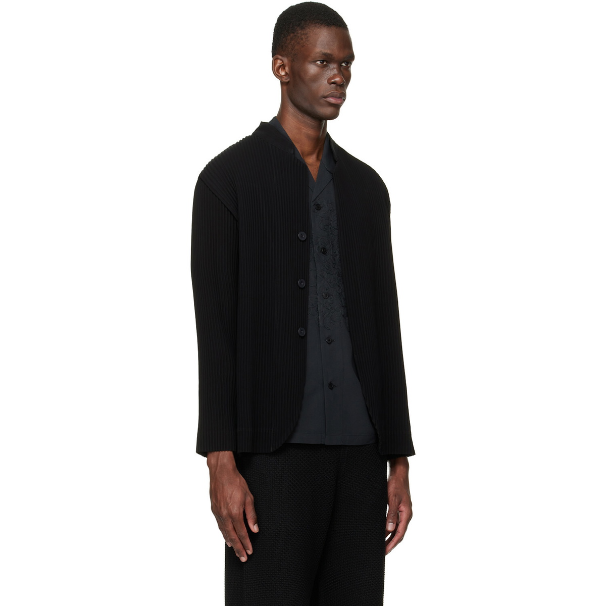 HOMME PLISSÉ ISSEY MIYAKE Black Tuxedo Pleats Blazer