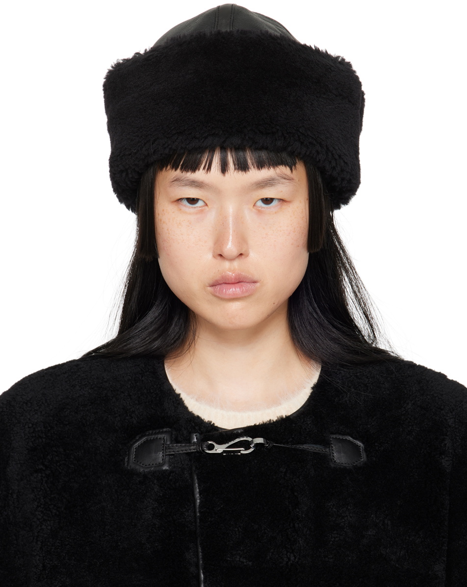 TOTEME Black Shearling Winter Beanie Toteme display picture 3