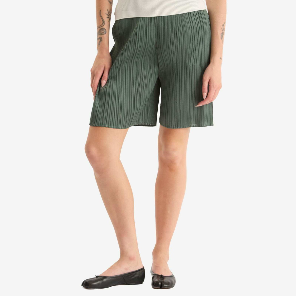 Pleats Please Issey Miyake Women's Pleated Shorts in Moss Green