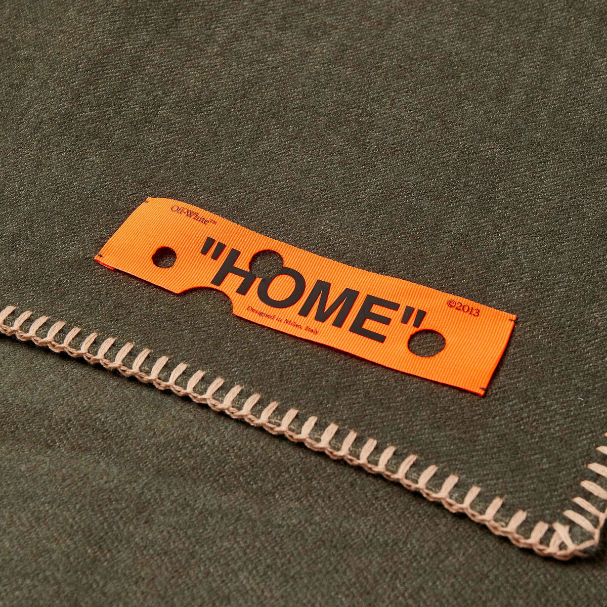 Off-White Arrow Logo Blanket in Powder