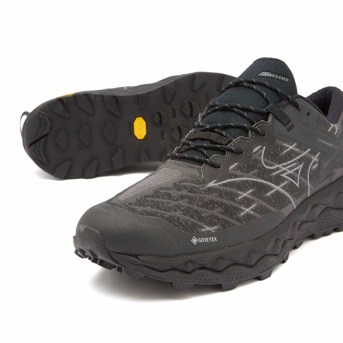 Mizuno Wave Mujin LS GTX in Black/Quiet Shade/Black Sand
