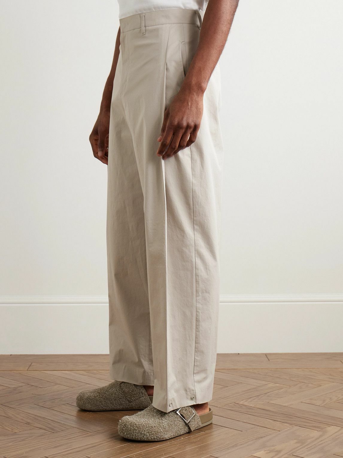 Amomento - Straight-Leg Pleated Cotton-Blend Poplin Trousers - Neutrals