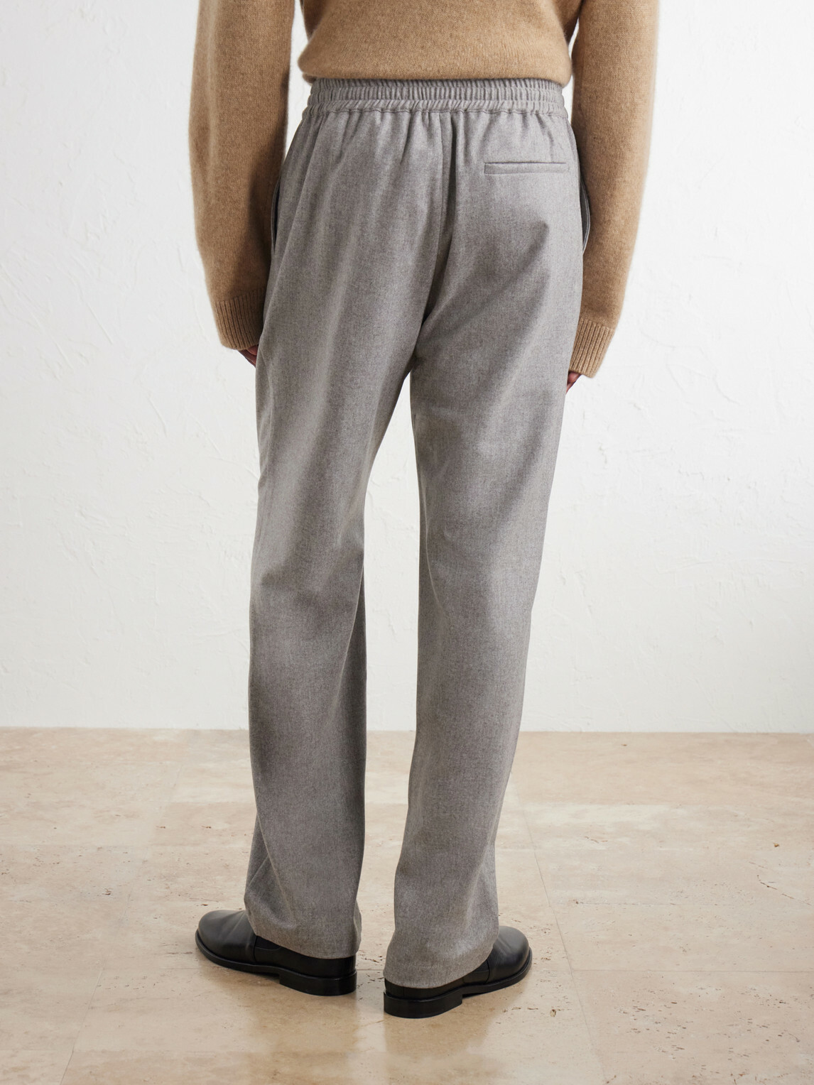 De Bonne Facture - Tapered Virgin Wool Drawstring Trousers - Gray