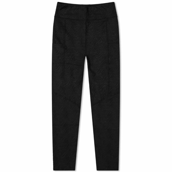 Photo: Twenty Women's Swirl 3D Active Leggings in Jet Black