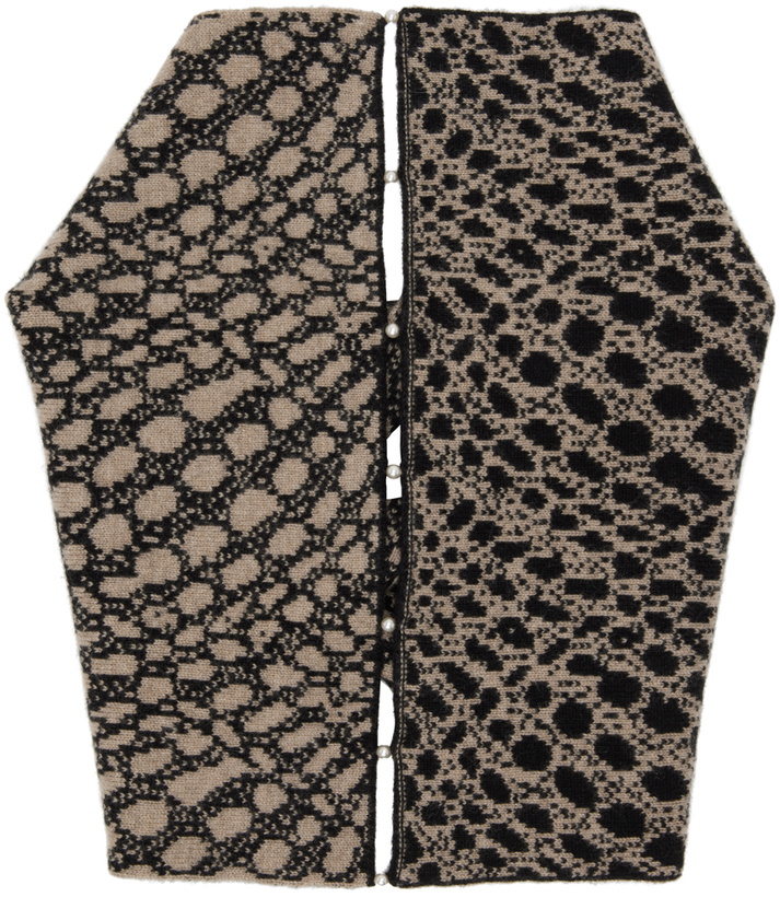 Photo: Rui Black & Beige Jacquard Snood