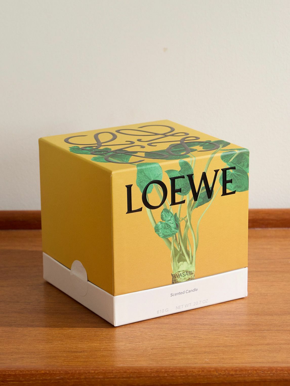 Loewe Perfumes - Wasabi Medium Scented Candle, 610g Loewe