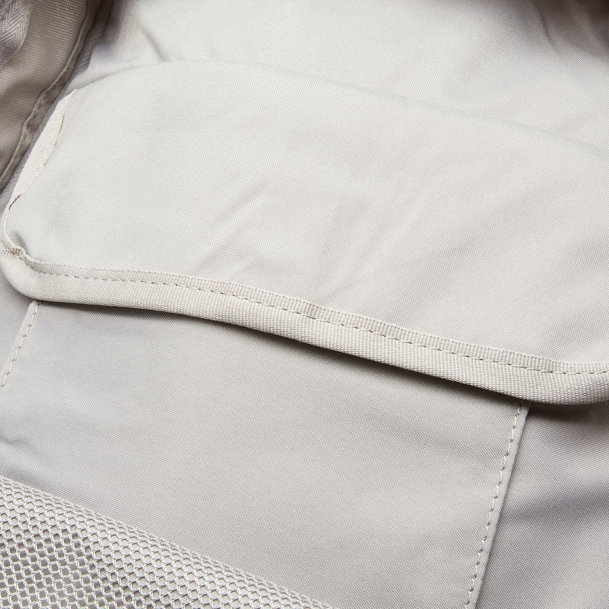 Nike Sportswear RPM Bag in Grey/Black/White 