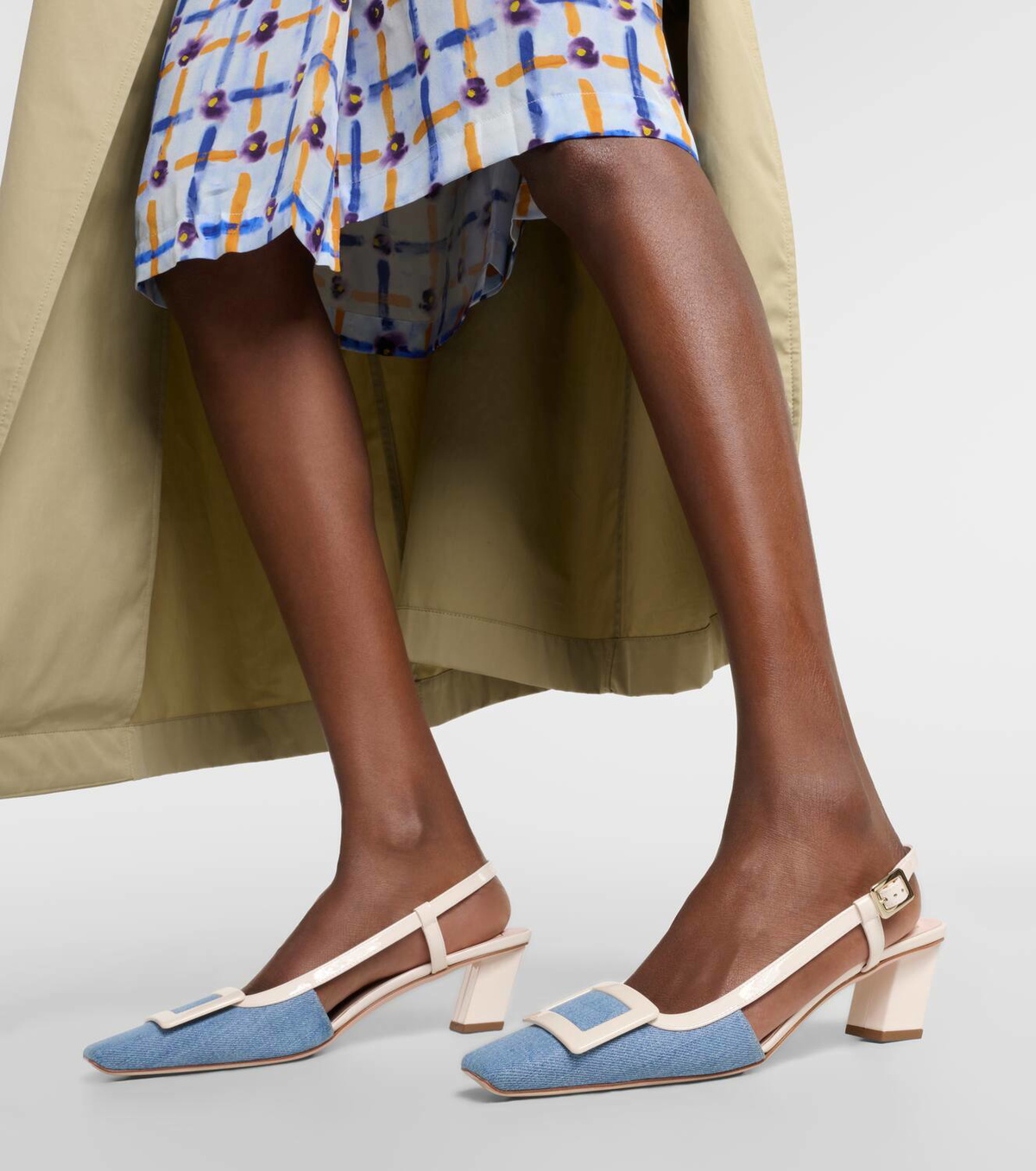 【関税&送料込】Roger Vivier Belle Vivier 45 Slingback Pumps Belle Vivier 45 patent leather slingback pumps in