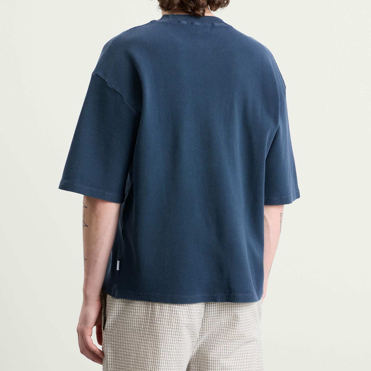 Bound Men's Acid Wash Organic Waffle T-Shirt in Navy