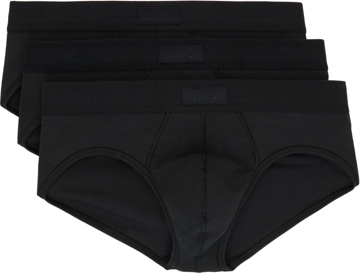 Photo: SKIMS Three-Pack Black SKIMS Cotton Briefs
