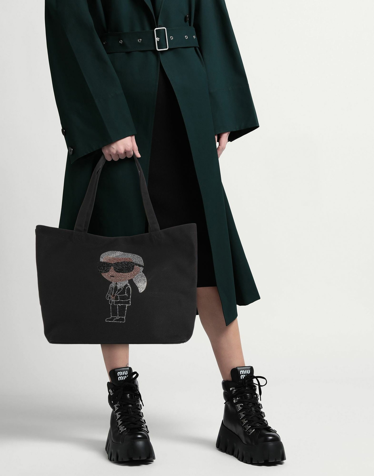 Karl Lagerfeld Womens Handbag in Black