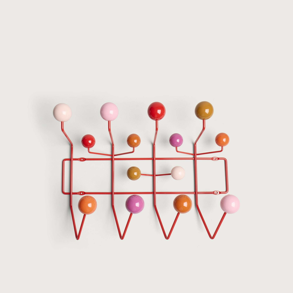 Vitra Charles & Ray Eames 1953 Hang It All in Warm