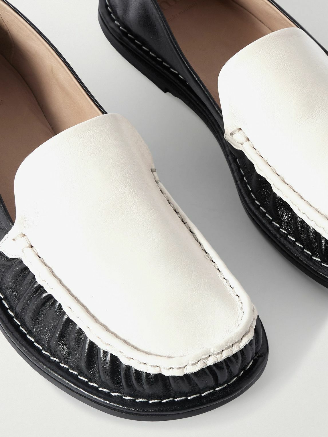 AMI PARIS - Midi Gathered Two-Tone Glossed-Leather Loafers - Black