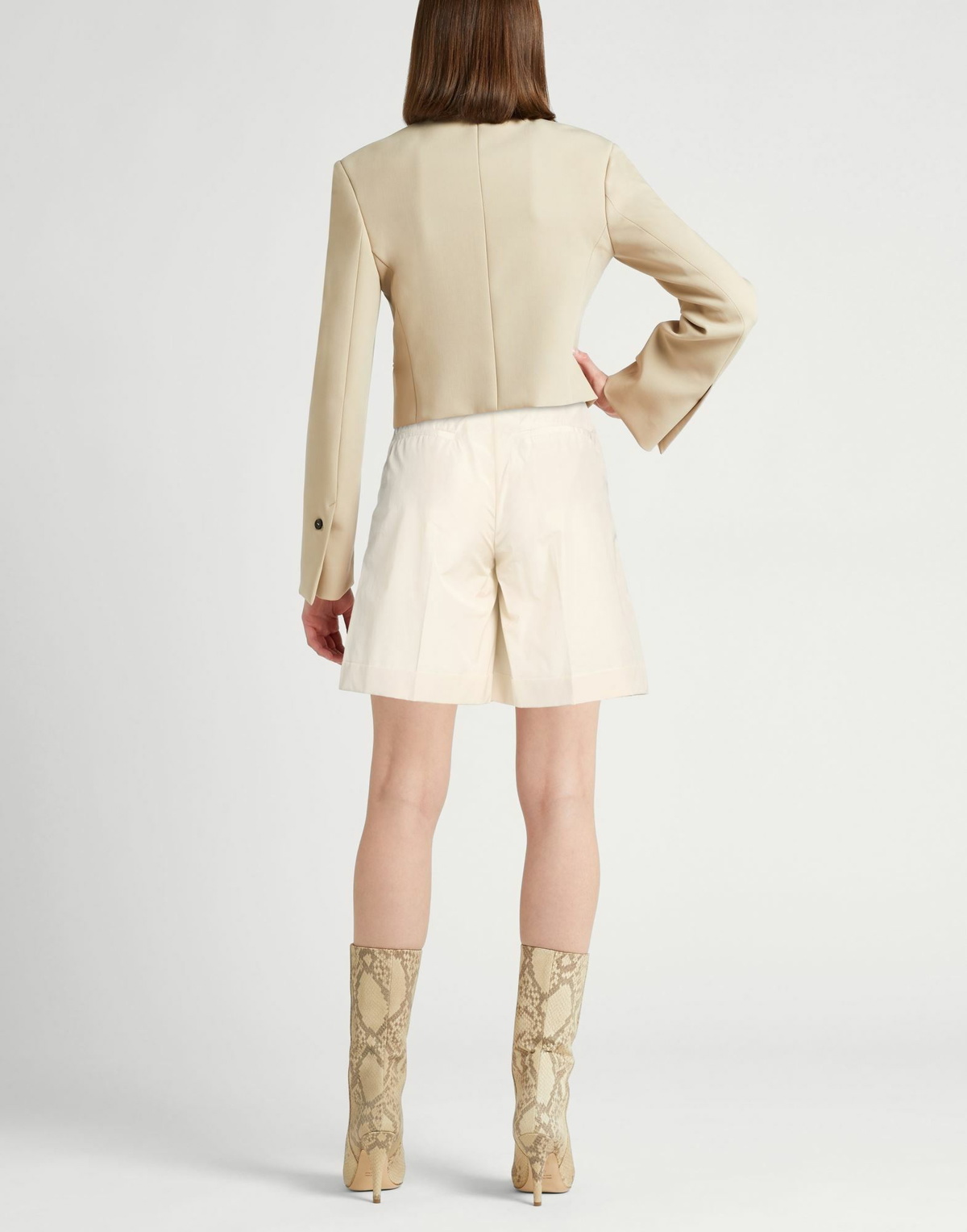 Peserico Womens Shorts & Bermuda Shorts Cream