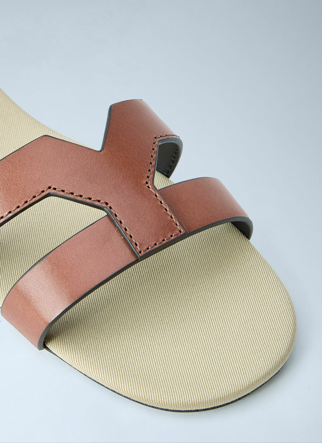 Saint Laurent Mabrouka Slides
