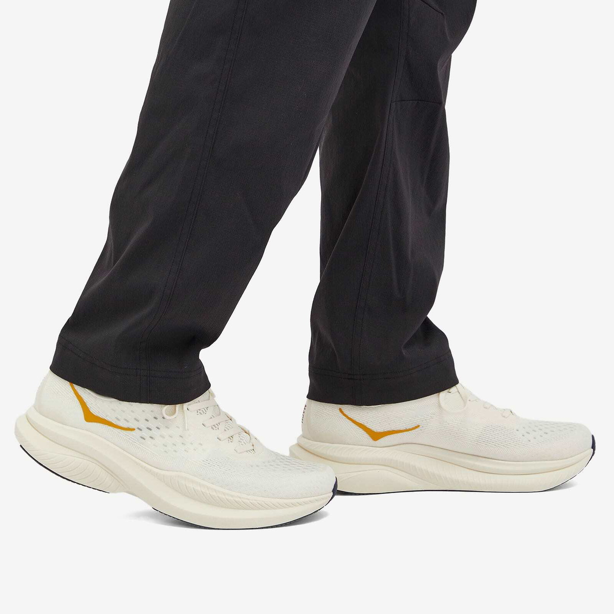 HOKA ONE ONE M Mach 6 LA in Alabaster/Oat Milk Hoka One One