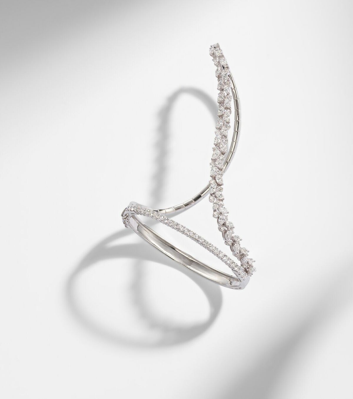Yeprem 18kt white gold bracelet with diamonds