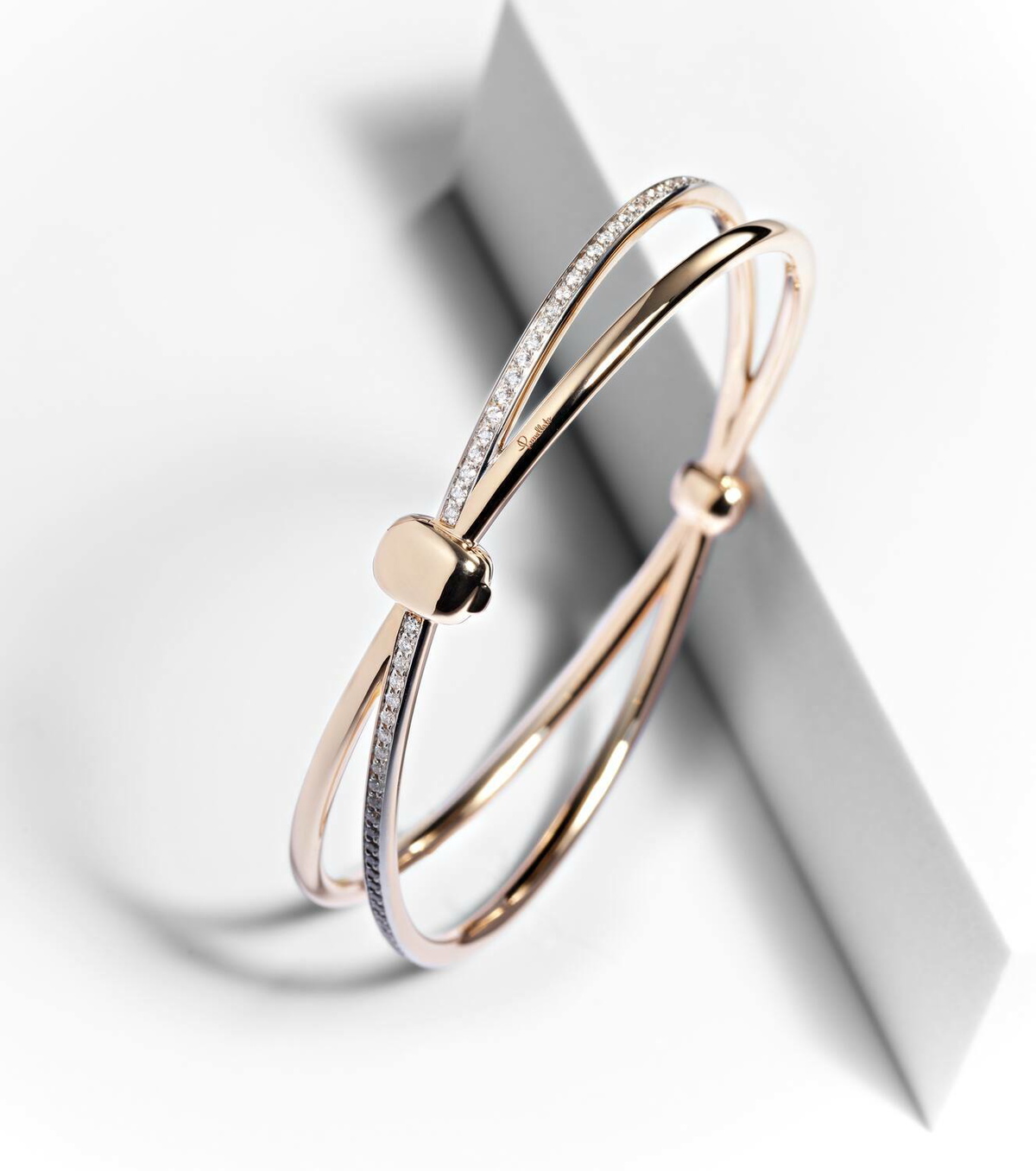 Pomellato Pomellato Together 18kt rose gold bangle with white diamonds