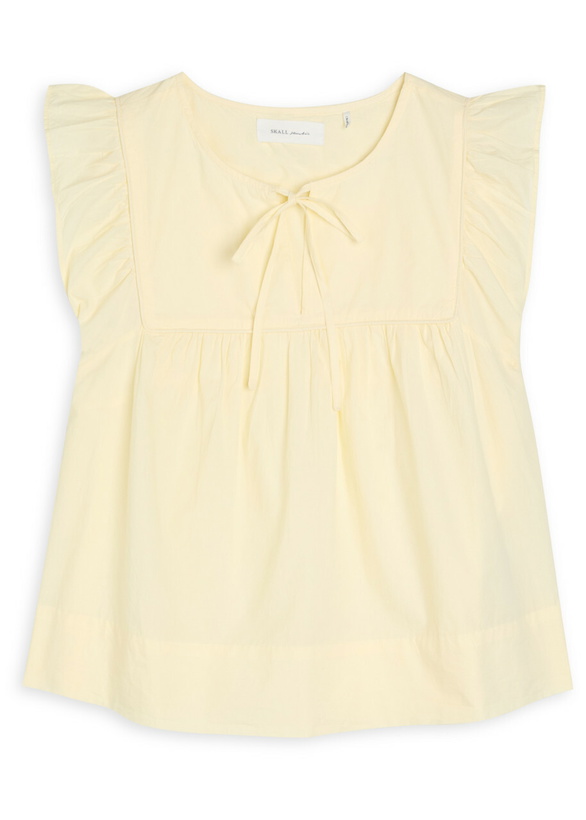 Photo: Skall Studio Nadja Pleated Cotton Blouse Cream
