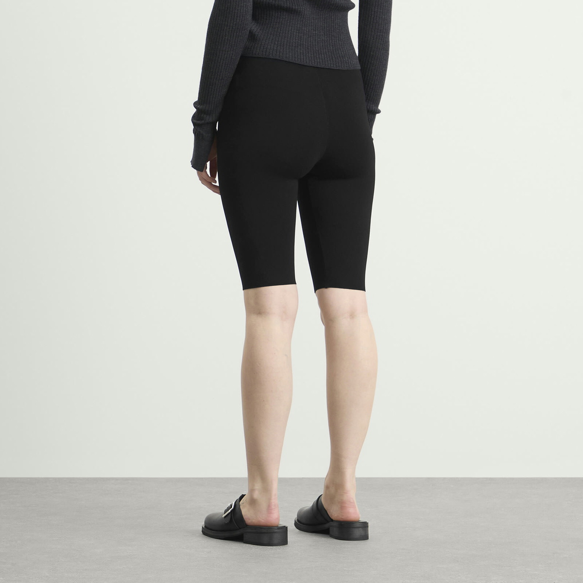 Entire Studios Women's Knit Capri in Black
