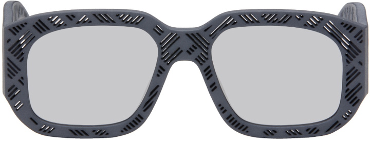 Photo: Fendi Gray Shadow Sunglasses