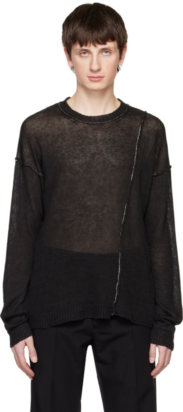 Photo: Isabel Benenato Black Asymmetric Sweater
