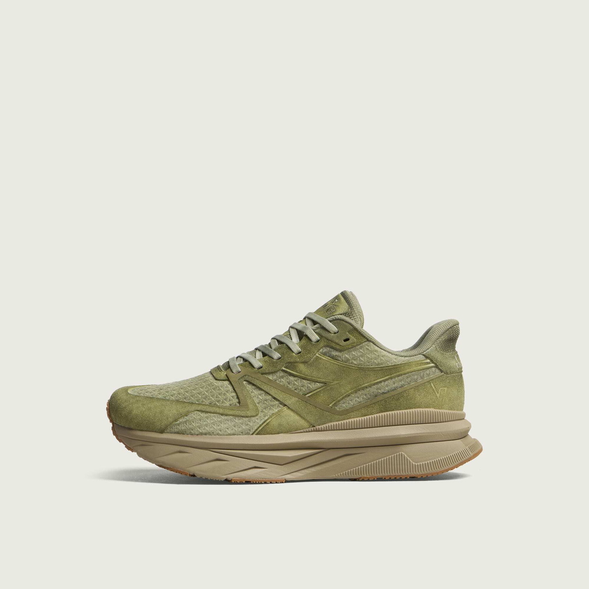 Diadora Men's V7000 Dip-Dye Sneaker in Green Lily Pad